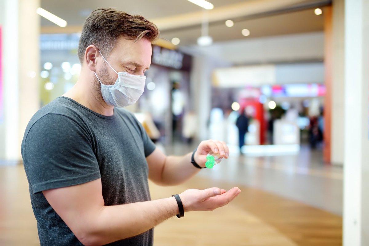 From 6pm masks will no longer be mandatory in Melbourne #retail settings.

The LFRA has advocated for the removal of #masks in Large Format Retail stores and is pleased that the <a href="/VicGovAu/">Victorian Government</a> has listened.

The health and safety of our staff &amp; customers has always been paramount.
