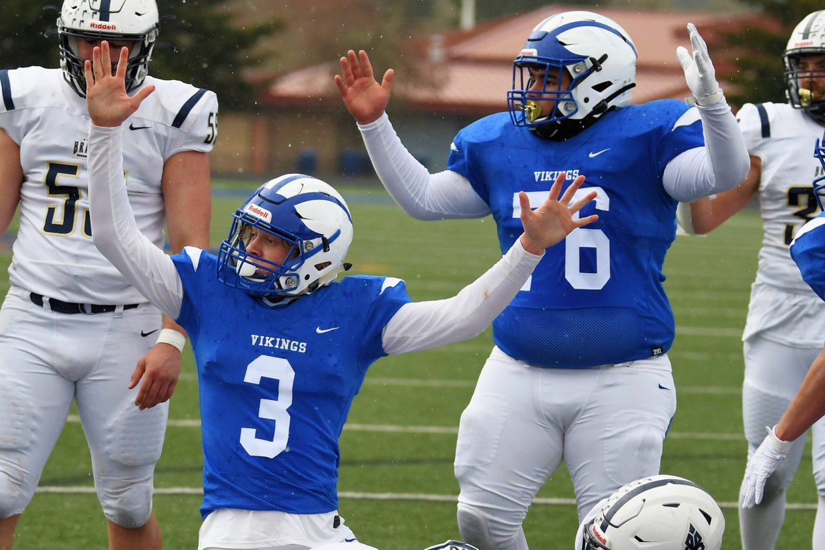 Colby Anderson’s field goal wins it as 4A Mazama knocks off 5A No. 1 Thurston in thriller scorebooklive.com/oregon/2021/03…