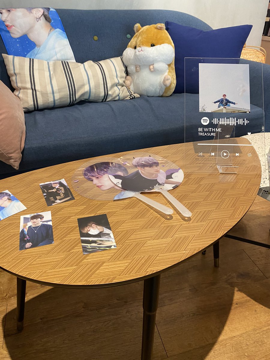 woodzsays's tweet photo. yoooo such pretty decos im so glad i got my ass up to go for this event bshshs 🤩🤩🤩
#miraclesinmarch
#FOR_MASHIHO_DAY
#우리_기적이_마시호
#마시호 #MASHIHO #マシホ #TREASURE https://t.co/vZREso2nuf