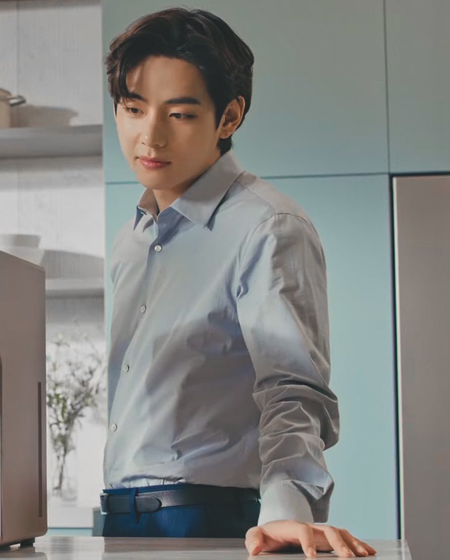 ASMARAALOKA's tweet photo. @lanetaekook "Lagi apa, hm?                      "sini ayah bantu
Masak bun?"                           motongnya. " https://t.co/srGnizzPAm