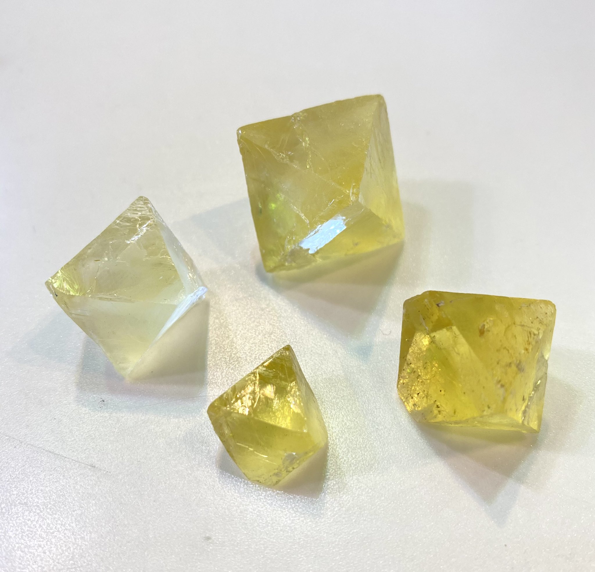 オーラ加工水晶とイエローフローライトの姫系ブレス 楽天市場