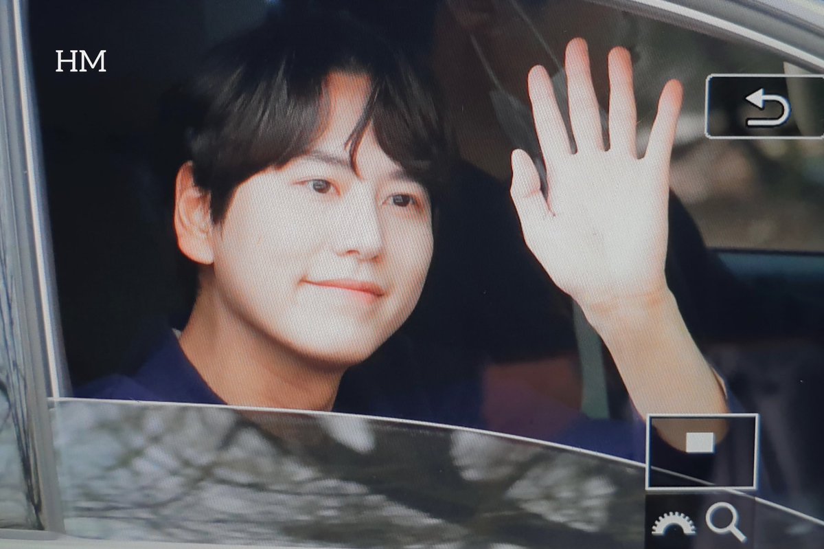 honeymallow8823's tweet photo. 210326 

💙💙💙

➖

#규현 #KYUHYUN 
#キュヒョン #圭贤 
#슈퍼주니어 #SUPERJUNIOR

#TheRenaissance #HouseParty https://t.co/qIZ68Io8lN