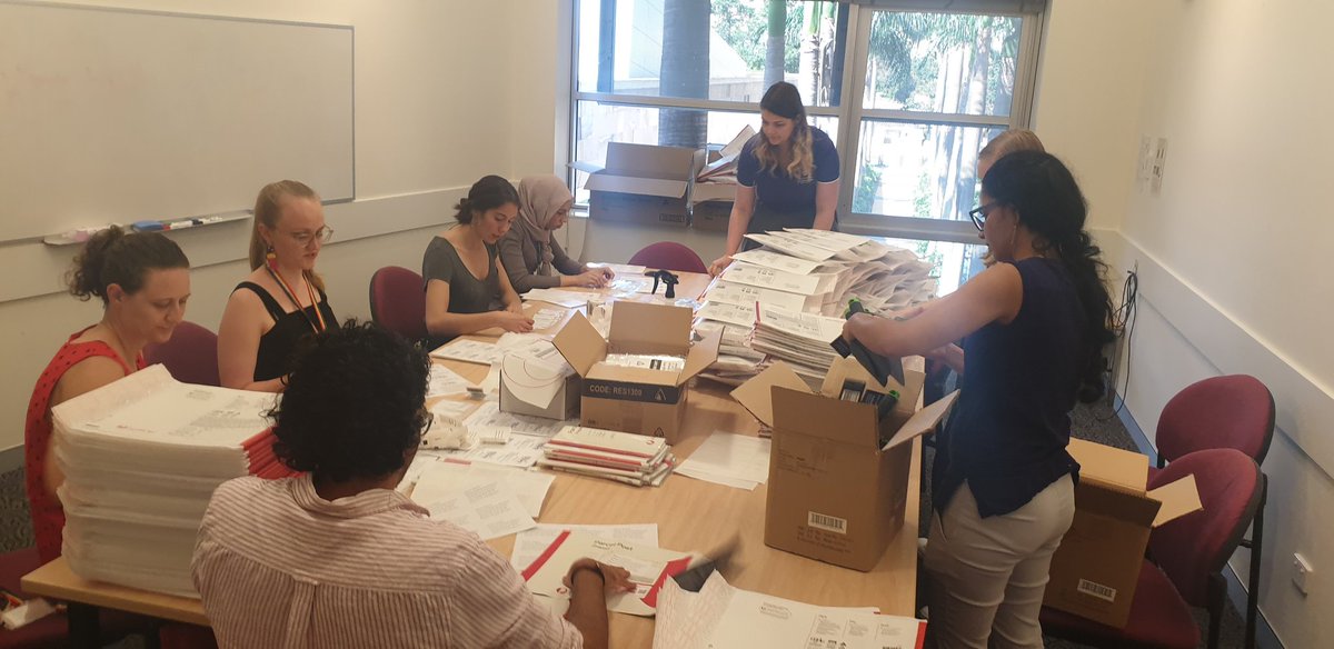 KamyraL's tweet photo. @Ash_AmirShahi @IMBatUQ @Soils4Science And here we are getting them away! https://t.co/KFI0qBEMh7