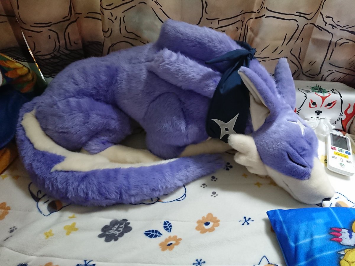 くまくま ガルクぬいぐるみベッドに置くと添い寝気分になれる 堪らん Amiiboも欲しくなってきた モンハンライズ