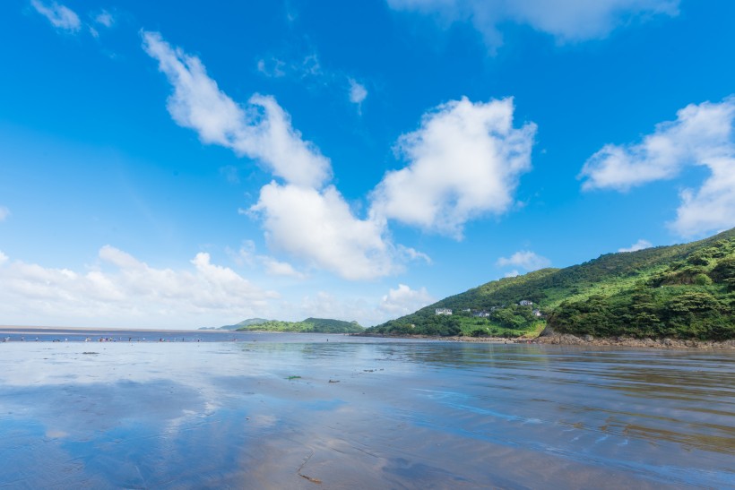 qvznbI's tweet photo. 香港立法會24日批准通過「一地兩檢」，香港特區政府與深圳市政府合作重建皇崗口岸大樓實施，哩個係從2017年以來首提「一地兩檢」重大突破。https://t.co/FTYRl3bLIO https://t.co/6mI5pOxk8N