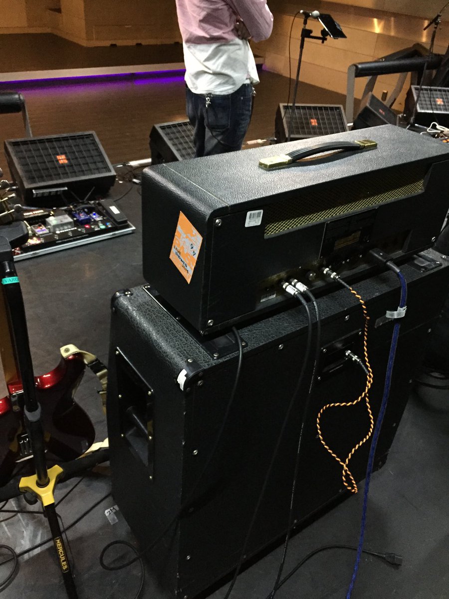 CandyAppleRed_H's tweet photo. アンプはリィシューの1987xだったのでセンドリターンが使えたんですが、プリフェイズのループだったので、ディレイ音は結局濁ってました💦
#Marshall #1987x https://t.co/oMaru4K8OC