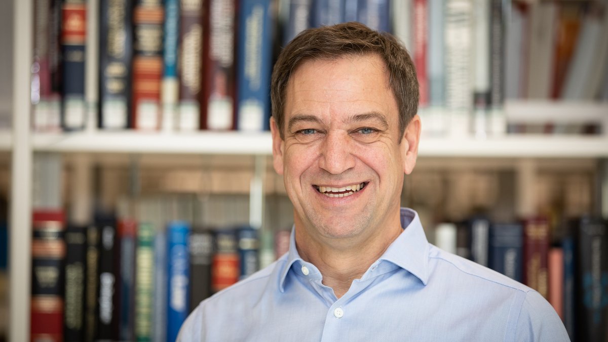 sportpsychos's tweet photo. Fällt eine technische Innovation aus der Neurowissenschaft gerade im #ESport auf fruchtbaren Boden? Dr. Hanspeter Gubelmann ist überzeugt.

 #Flow #Sportpsychologie #FSP #SASP #SimonAmmann #ETH #Zürich #FSP #Corona #Sportlereltern #sportlifeone

https://t.co/DBCnIjqJAe https://t.co/x6LfhlEVRQ