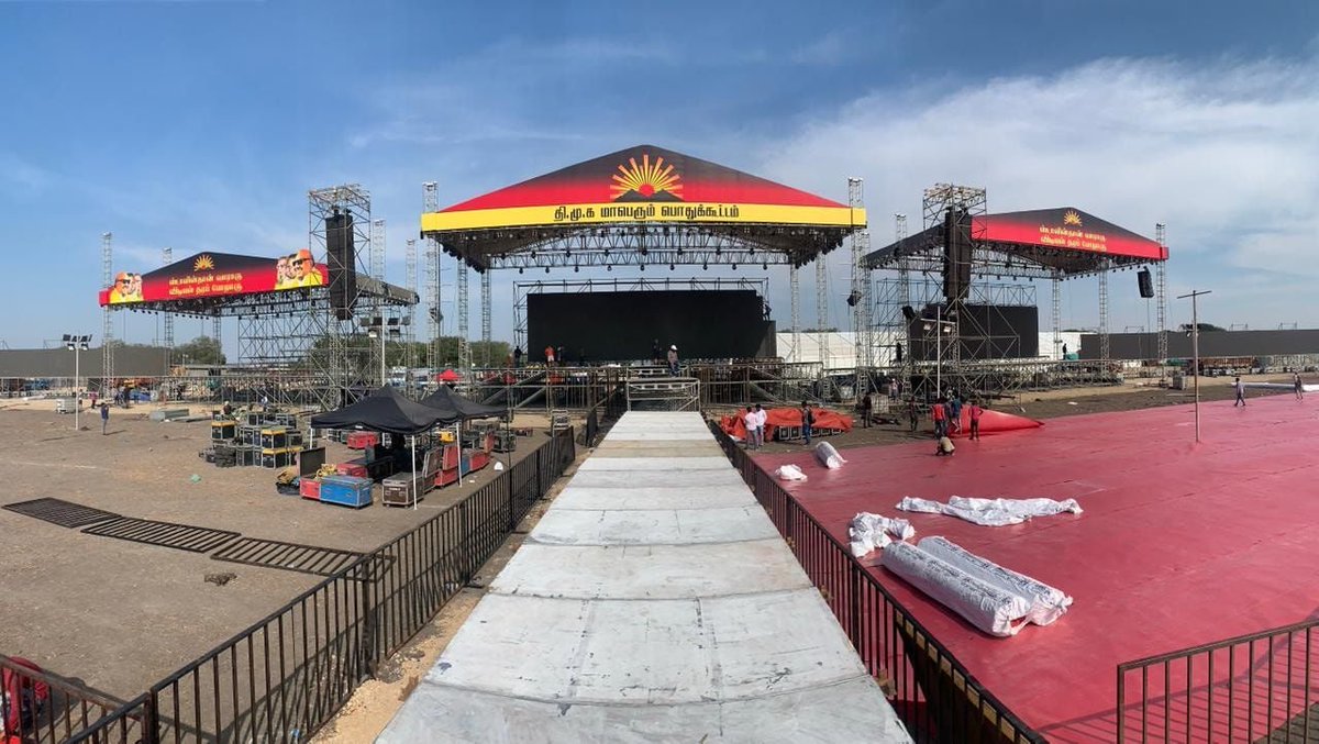 guobinn's tweet photo. 2500 square meter outdoor 4.8mm for an event. #led #stagedesign #production #ledwall #lighting #ledtech #lights #behindthescenes #leddisplay #ledmapping #techlife #audiovisual #ledwallscreen #ledscreen #videowall #eventproduction #brightnessblog #futuretechnology #ledtechnology https://t.co/XBv9OYVJix