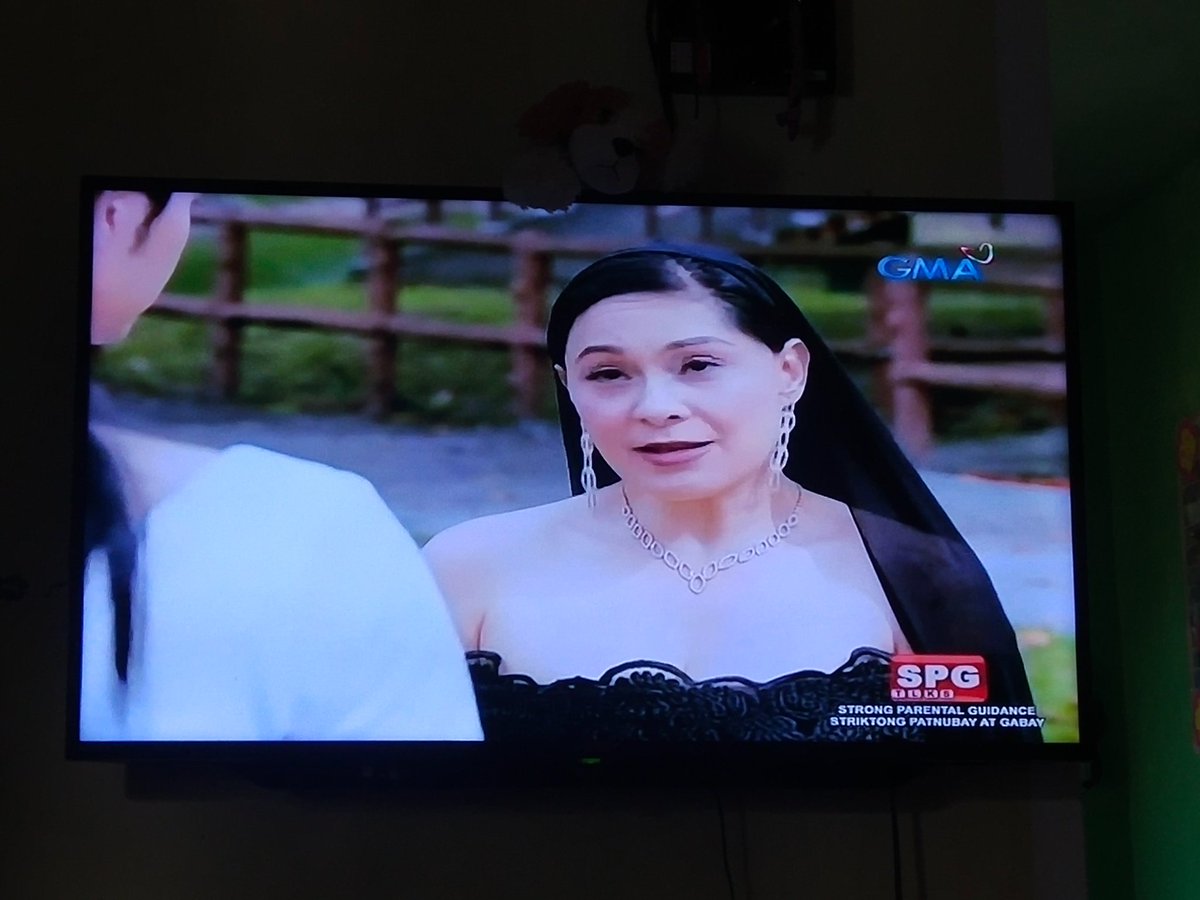 Khenfranz's tweet photo. Watching
#MagkaagawPlanado https://t.co/GJLBmRCm7A
