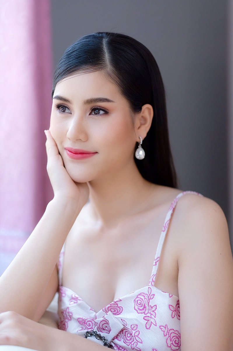 Puttan_KMCN's tweet photo. วันทองยังมีสองใจ แล้วเมื่อไรจะมีเราสองคน🥰❤️😍👑 #อยากเป็นสาวหวาน🍭🍬 https://t.co/8FBGWicHsx