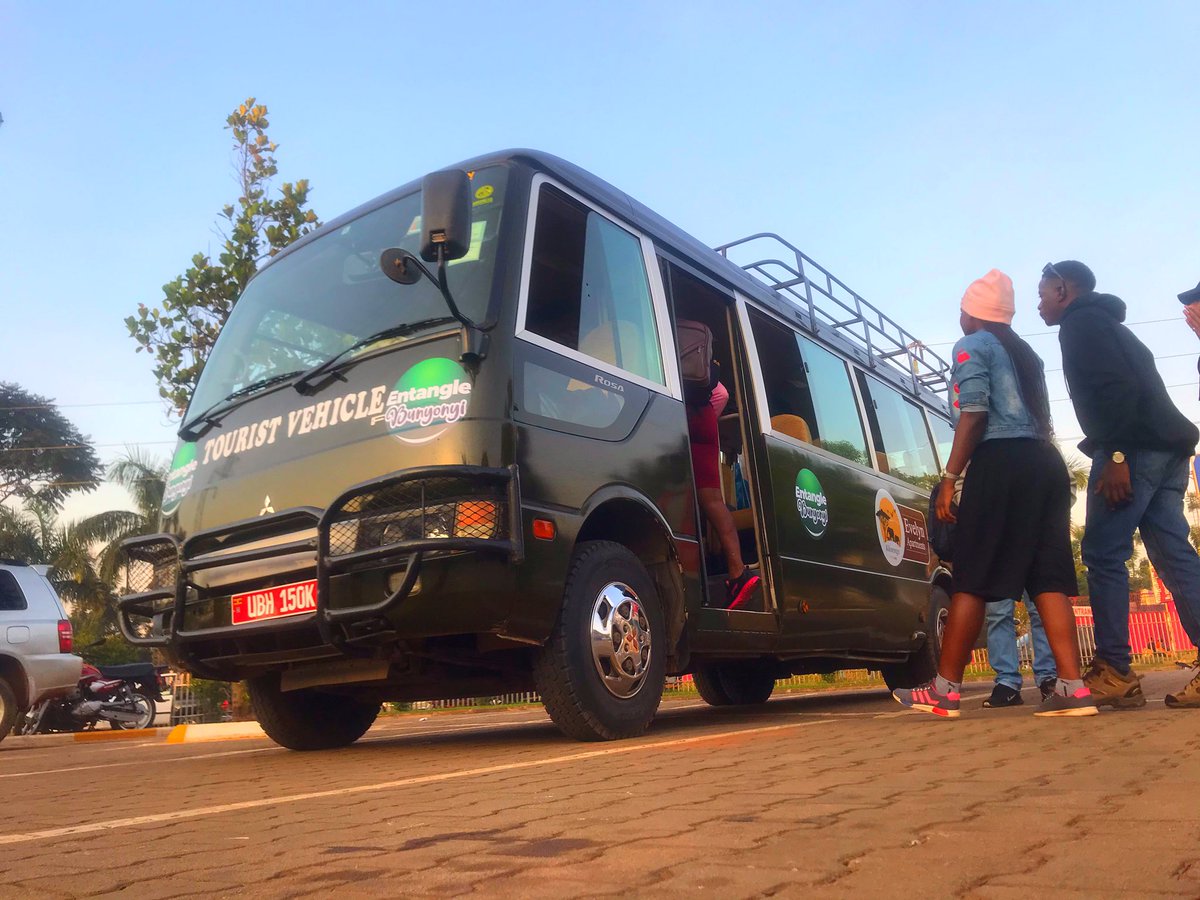 Wildaperture256's tweet photo. “Jobs fill your pockets, adventures fill your soul.”
We off to Swiss 🚎 🌲🦅
#EntangleBunyonyi #VisitUganda #EntangleExpeditions https://t.co/SdRODrwDAi