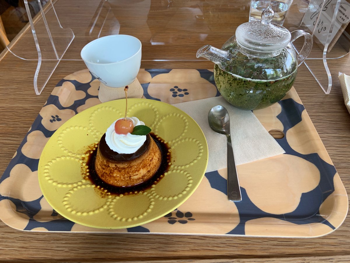 adguru_kishida's tweet photo. 本日はメンバーの卒業を記念してプランを食べました。

ご卒業おめでとうございます㊗️ https://t.co/Pa5Ghp7Y5p