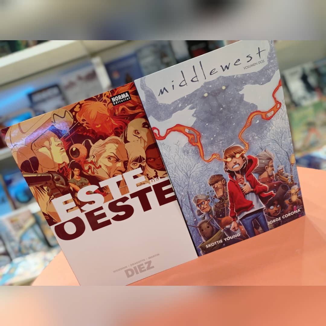 UniversdelComic's tweet photo. ✔️La exquisita edición del clásico del #terrorgotico 'Drácula' de #GeorgeBess.
✔️Si existe o no la cordura, #CullenBunn lo desvelará en 'Los dementes'
Sigue leyendo
👇👇👇👇 https://t.co/wjNdXbnDo3