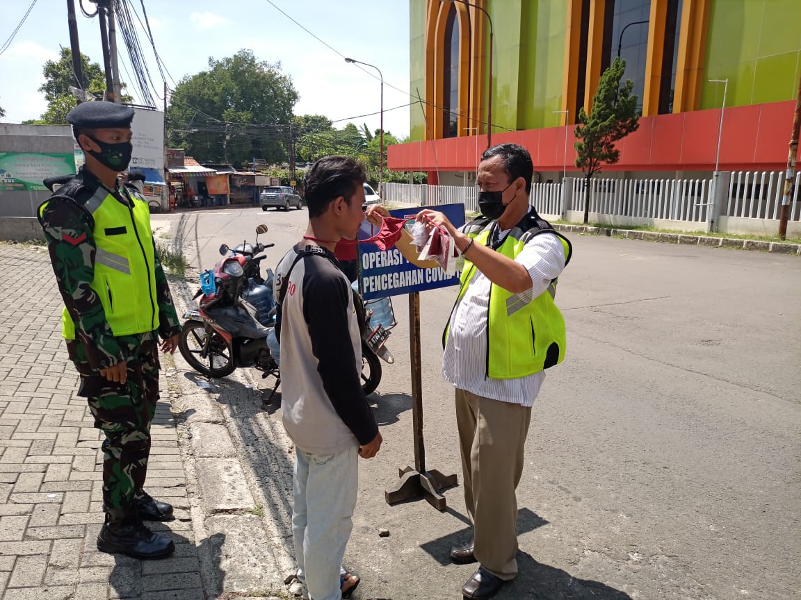 PolsekCiputatTimur tweet media