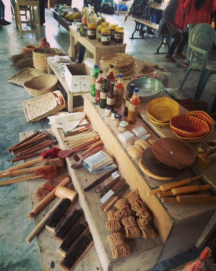ragikanasanthe's tweet photo. Glimpses of the previous @Ragikana - ರಾಗಿ ಕಣ, Colors of Nature, Parai attam Rhythm and new suppliers make coming Sunday more colorful for the #Holi!
Join us!!
:
1/n https://t.co/iUAhfSTK3d