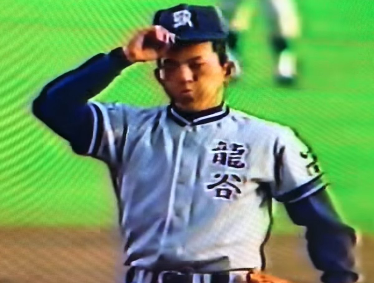 kasa_07251674's tweet photo. ⚾選抜プレイバックNo.6⚾
選抜甲子園出場
昭和62年､平成 3年
旭川龍谷
秋､春のグレーの『龍谷』ユニホーム
当時のエース 富田投手と笹木投手 https://t.co/rUX5Pmm9VT