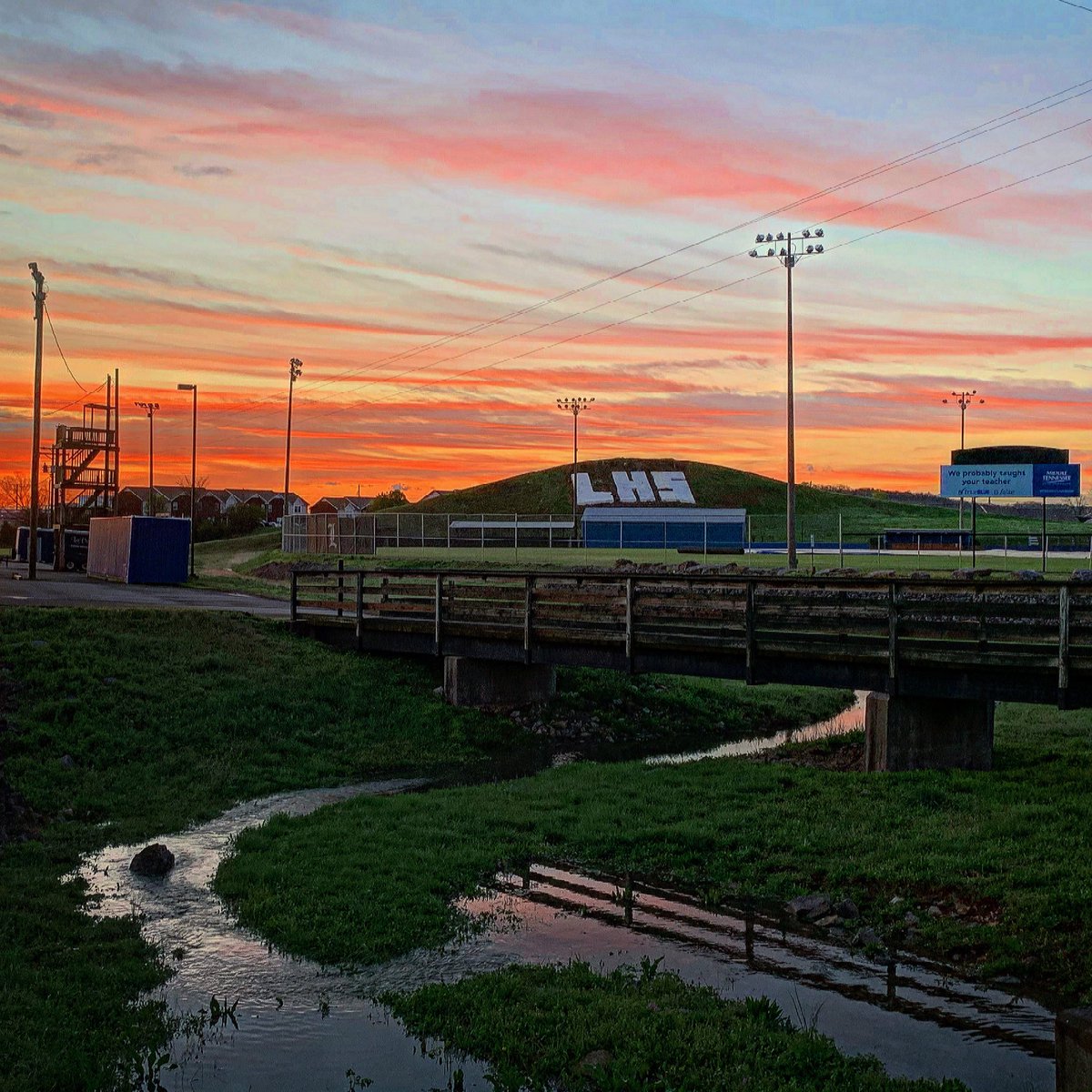 Four classes to go...  Spring Break is so close!!! Have a wonderful Friday and an awesome break!! <a href="/LHSintheNews/">LaVergne High School</a>  ☀️😍💙