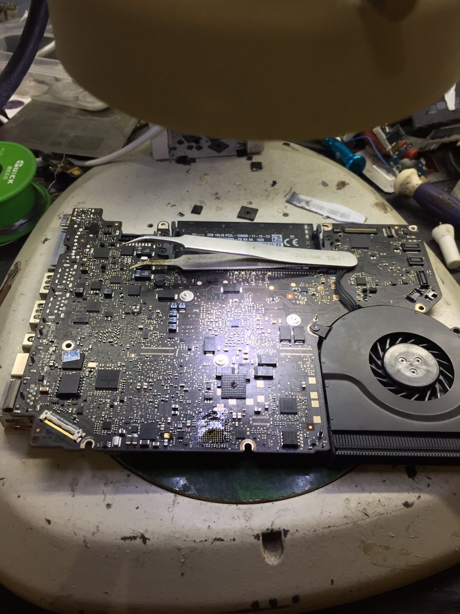 dejava86's tweet image. Macbook pro 2012 matitotal
Terselesaikan.
#servicemacbook
#serviceapple
#serviceapplejabodetabek
#serviceandroid