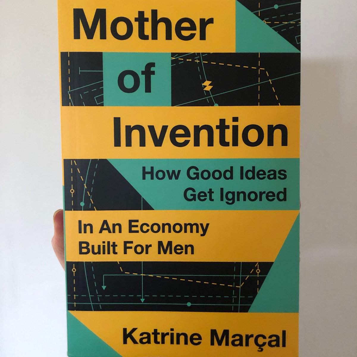 OxfordElevate's tweet photo. What is on your #Weekendread list? We've just received an advanced copy of #Motherofinvention from a friend of #OUBEP @katrinemarcal and looking forward to understanding "how good ideas get ignored in an economy built for men" #diversity #equality #inclusion #innovation https://t.co/QimMNeTtUX