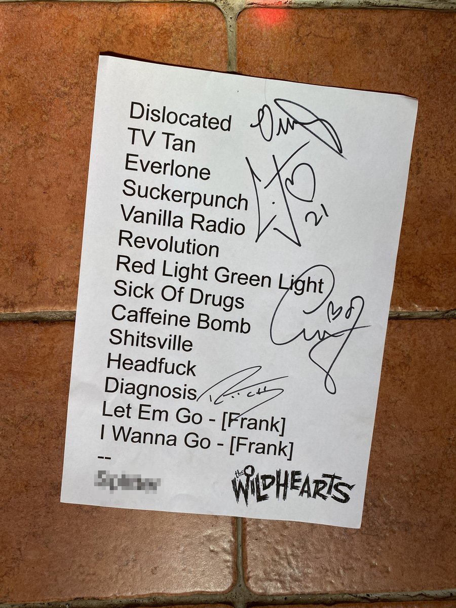 We’re giving away 8 setlists to our upcoming online show on 17 Apr. To win a pair for you and a friend, simply like this post, share it and tag a friend who’s a fan too. We’ll pick 4 winners at random on Monday. Get tickets here: cutt.ly/wildhearts-tw