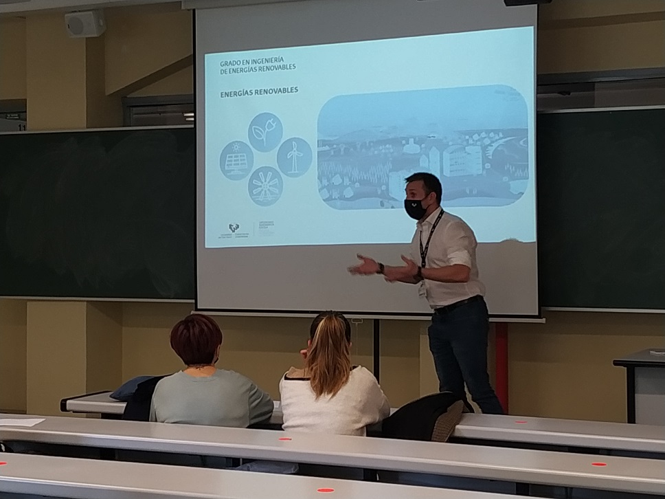 gie_eibar's tweet photo. Ongi etorri #ikasle berriak gaur eta bihar izango diren ate irekien jardunaldietara!
#energiaberriztagarriak #ingeniaritza #gradua
¡Damos la bienvenida al futuro #alumnado a las jornadas de puertas abiertas que tendrán lugar hoy y mañana!
#energíasrenovables #ingeniería #grado https://t.co/rxuCDFsHtd