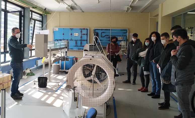 gie_eibar's tweet photo. Ongi etorri #ikasle berriak gaur eta bihar izango diren ate irekien jardunaldietara!
#energiaberriztagarriak #ingeniaritza #gradua
¡Damos la bienvenida al futuro #alumnado a las jornadas de puertas abiertas que tendrán lugar hoy y mañana!
#energíasrenovables #ingeniería #grado https://t.co/rxuCDFsHtd