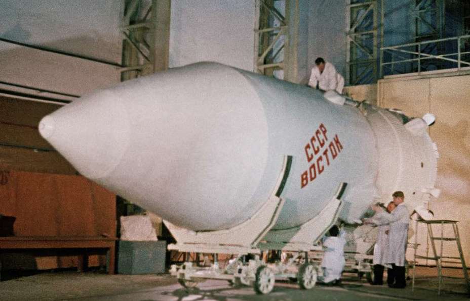 March 26 1961. Sixty years ago today, a top secret #Soviet commission reports that after the successful dummy dress rehearsal flight a human #cosmonaut will launch from #Baikonur between April 6 and 15. The #spacerace for the first human in #space is on. #Beyond #rocket #gagarin