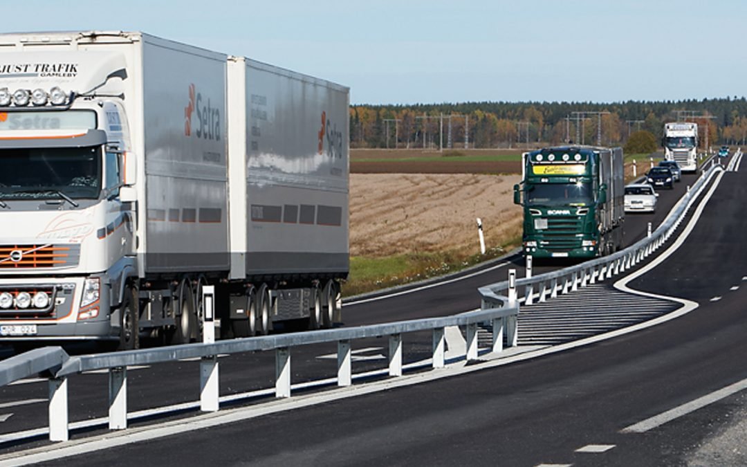 aecarretera's tweet photo. 🌐MITMA @mitmagob aprueba la primera norma española sobre carreteras 2+1 #SomosAEC https://t.co/Tf6Eqgj2EJ https://t.co/7lkvdnGWBv