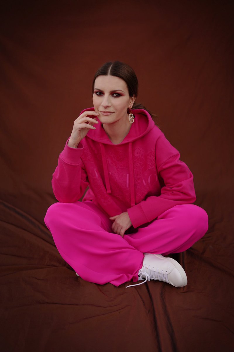 LauraPausini's tweet photo. #IoSì, scritta con @Diane_Warren e @NiccoloAgliardi è nominata ai @PremiDavid, per il film di @EdoardoPonti #TheLifeAhead con #SohiaLoren, nominata Miglior Attrice Protagonista 💙

Grazie a @PalomarFilm @netflix e all’Accademia del Cinema Italiano.
#david2021 #iosiseen https://t.co/4gVRh0DhYv