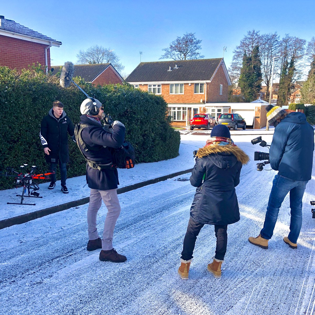 AltitudePhotos's tweet photo. Working with BBC’s Blue Peter last month, helping them in a unique socially distanced way as part of a ‘badge delivery challenge’.
#dronelife #dronedelivery #aerialdelivery #customdrone https://t.co/4aqMDQSGg7