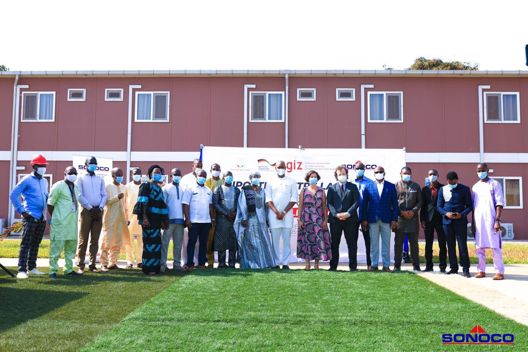 GroupeSonoco's tweet photo. Pour en savoir plus sur ce partenariat entre la GIZ et le Groupe SONOCO👇🏾
https://t.co/YD0QevFbb6 https://t.co/5TV7JcRcCQ