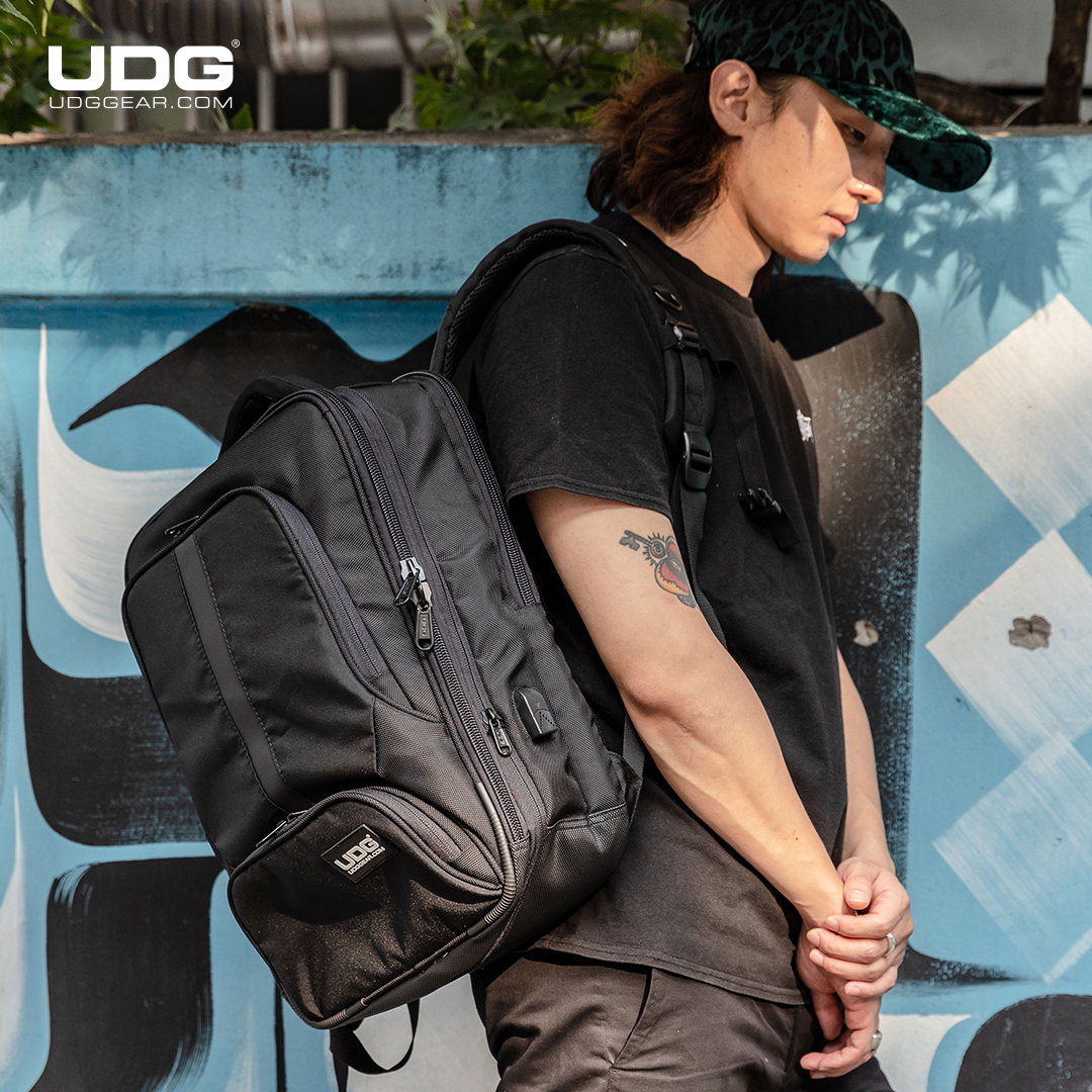 udggearcom's tweet photo. UDG Ultimate Backpack Slim Black/Orange Inside
#UDG #UDGGEAR #Deejay #Producer #DJLIFE #UDGonTheRoad #DJonTour #UDGKorea #DJkorea #PioneerDJ #DenonDJ #NativeInstruments #backpack #backpackslim #pioneerdj #denondj #reloop #ranedj #serato #rekordbox #traktordj https://t.co/FzNrOCg4QF