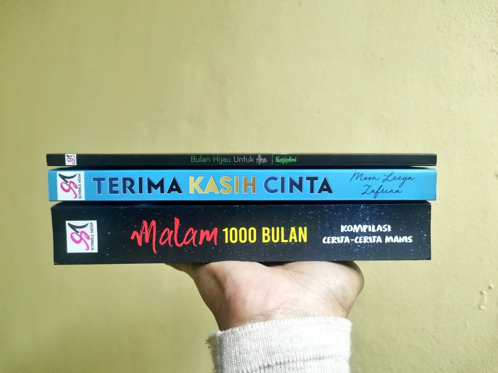 kekdadanbuku's tweet photo. Cantik sangat ❤️. Sampai sayang nak buka. Tapi last² buka jugak. 😅
#scribblemedia https://t.co/P0RItyUALC