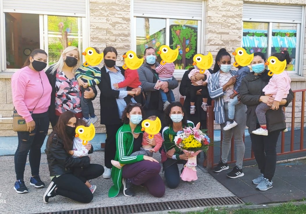 Las mamás y los papás de l@s alumn@s de <a href="/CasaBurbujas/">Casa De niños Burbujas La fortuna</a> queremos agradecer a <a href="/FAPA_Giner_Rios/">FAPA Giner Ríos</a> <a href="/MariaPastorV/">María Pastor 🍏🌻</a> <a href="/Monica_Garcia_G/">Mónica García</a> <a href="/martabll/">Marta Bernardo</a>  <a href="/Vabalen/">Eva Bailén</a> <a href="/RafaGomezLGNS/">Rafa Gómez /❤️ 🇪🇸 🇪🇺 🇺🇳 🇺🇦 🇯🇴</a> @MasMadridCM <a href="/P_GomezPerpinya/">Pablo Perpinyà</a> @CepedaSen <a href="/equipoGabilondo/">#ÁngelGabilondo</a> <a href="/Cs_Madrid/">Ciudadanos Madrid</a> <a href="/SantiagLlorente/">Santiago Llorente</a> <a href="/virg_jimenez/">Virginia Jiménez /❤</a> la medida chapucera 🧵