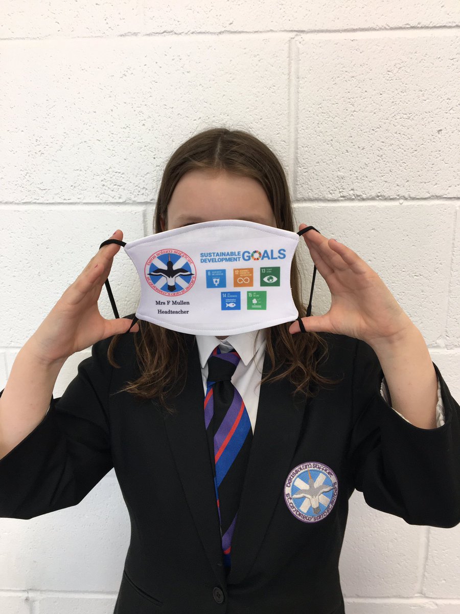 Well done to our Enterprise team who have spent this morning creating these personalised items.  Amazing work.  Remember you can order these items from the school webpage. sites.google.com/sl.glow.scot/e…