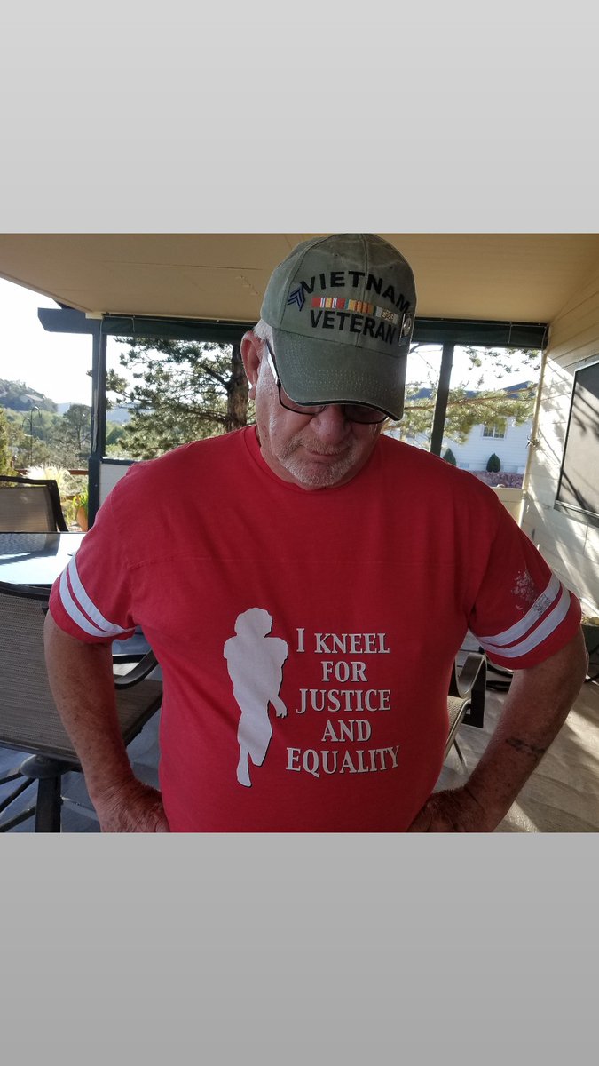Az73Tx2's tweet photo. Veteran against racism.
Ex-cop against police brutality. https://t.co/pmNNMZDCjQ