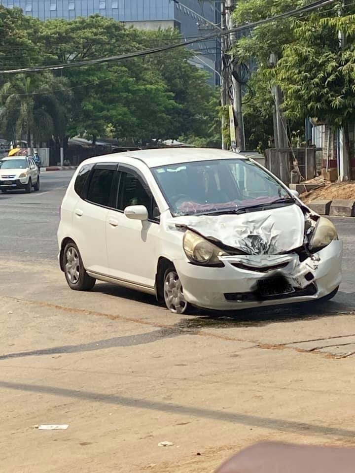 Myanmar Military junta forces crashed civilians cars at KyunTaw Road, Sanchaung, #Yangon. What a lawless act!

INTERNET DARK ERA
#WhatsHappeningInMyanmar  #Mar26Coup