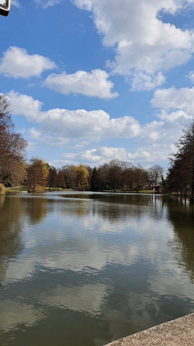 tabeahu99's tweet image. Endlich mal wieder in der Heimat spazieren gehen 😊.