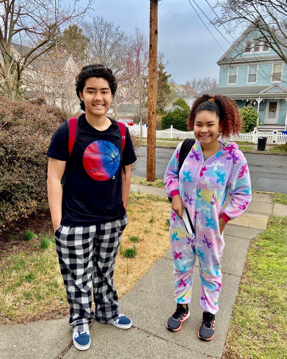 tamangcute's tweet photo. #pajamaday #pajamadayatschool https://t.co/Z0HSfxMxVx