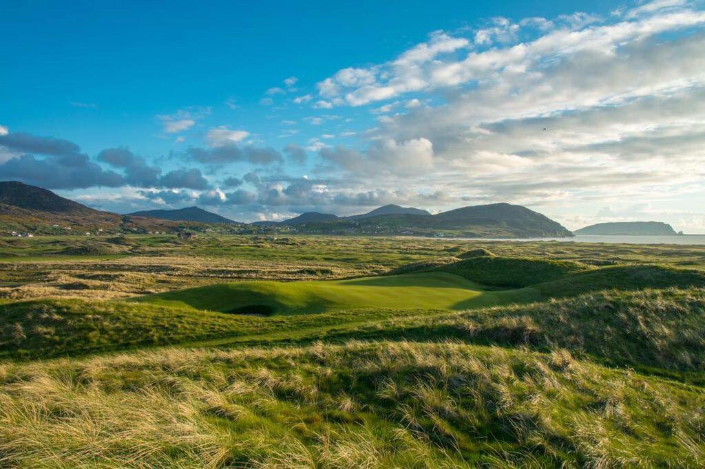 Ballyliffin's tweet photo. As the clocks “Spring forward” this weekend we look forward to welcoming our members and in due course, our visitors, back to enjoy Ballyliffin’s Beauty https://t.co/tY3MUuPUqR