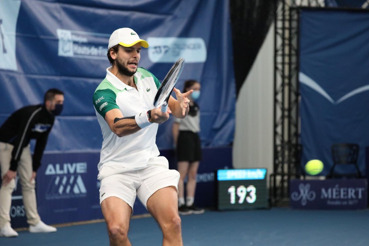 PlayinLille's tweet photo. GRÉGOIRE BARRÈRE TOUJOURS EN VIE AU PLAY IN CHALLENGER !
Après un match haletant qui s’est terminé au tie-break du 3ème set, @GregBarrere a fini par s’en sortir de justesse face au jeune et très prometteur joueur tchèque Jonas #Forejtek. https://t.co/7RvpUF6iLZ