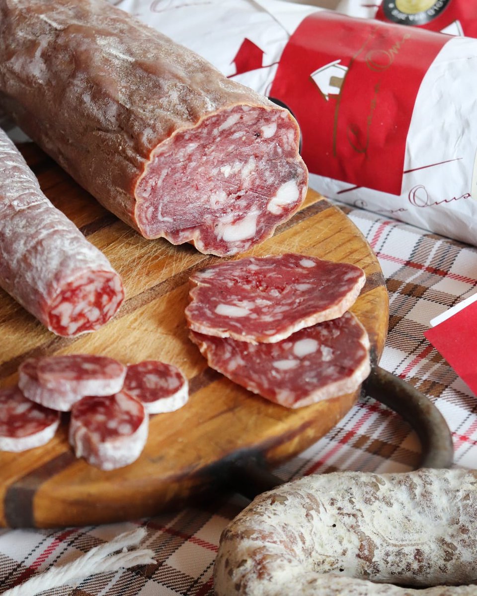 osonaterra's tweet photo. Esteu rumiant ja què fareu aquest cap de setmana? 😜 Un sopar amb uns bons embotits osonencs de Casa Oms sempre és un encert! 👌 I els trobareu a la nostra Botiga online! #osonaterra https://t.co/rUO1xhfvT8