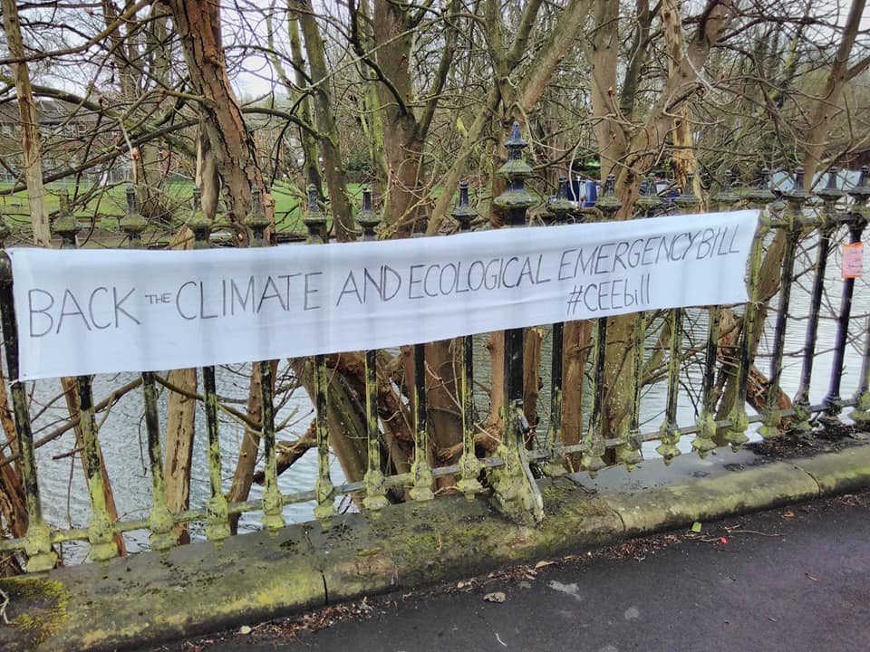 SueAuthor's tweet photo. One not-so-big town, Berkhamsted, is now bedecked with banners calling on @gaganmohindra to back the #CEEbill at its second reading, which should have happened today but it was postponed. This is a #ClimateEmergency #Actnow  for #ClimateJustice https://t.co/MkPlk8z7mh