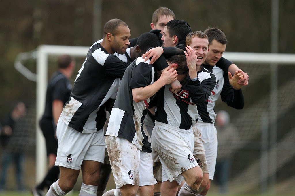 WATCH | One of the best performances in our history... OTD 10 years ago we put one foot under the Wembley arch with an historic FA Vase Semi Final first leg victory over Kings Lynn. Some Coalville legends in this side 🍾

m.youtube.com/watch?v=prCPWG…