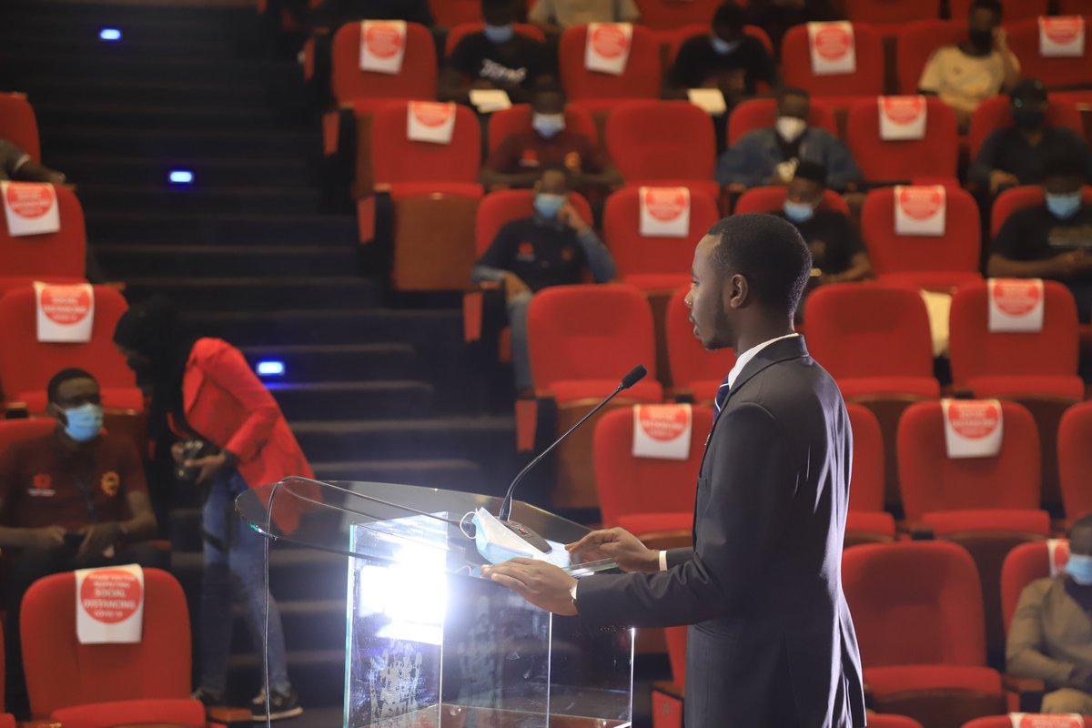 esa_uonbi's tweet photo. @UoNCouncilUNSA Sec Gen @kikwai_jr  makes his keynote address at the International Engineering Students Conference day #2.
#IESC4_0
#EconTwitter
#WearAMask
#EngineeringintheNewNorm
@uonbi
@esa_uon
@KeRRA_Ke
@KenGenKenya
@AAKenya
@KEBS_ke https://t.co/KCLTL2nGih