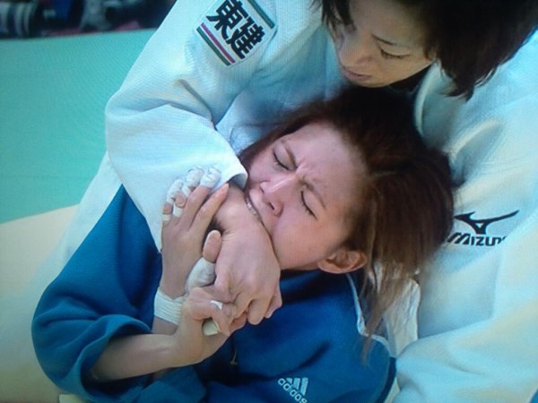 EF0QA46APfeOcS7's tweet image. だからもう日韓戦は辞めよう。選手が気の毒だ。
#2002WC 
#Korean