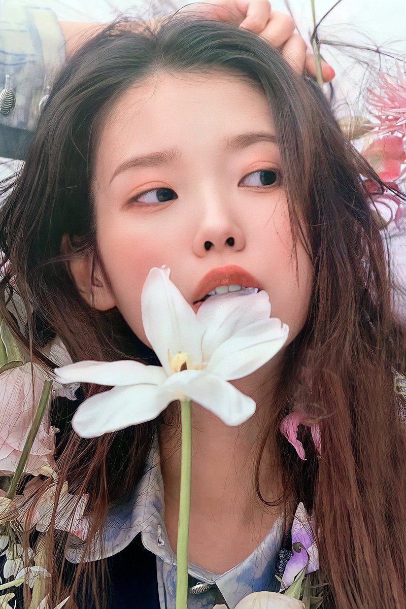 littledlwlrma's tweet photo. drop the tags yall!!<3

#IUonMusicBank
#VamosCoin
GODDESS OF SPRING IU https://t.co/tCbhCeLHzJ