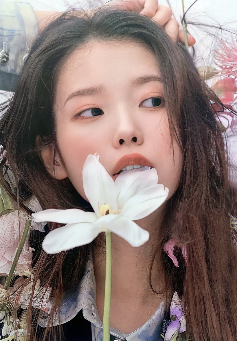 littledlwlrma's tweet photo. drop the tags yall!!<3

#IUonMusicBank
#VamosCoin
GODDESS OF SPRING IU https://t.co/tCbhCeLHzJ