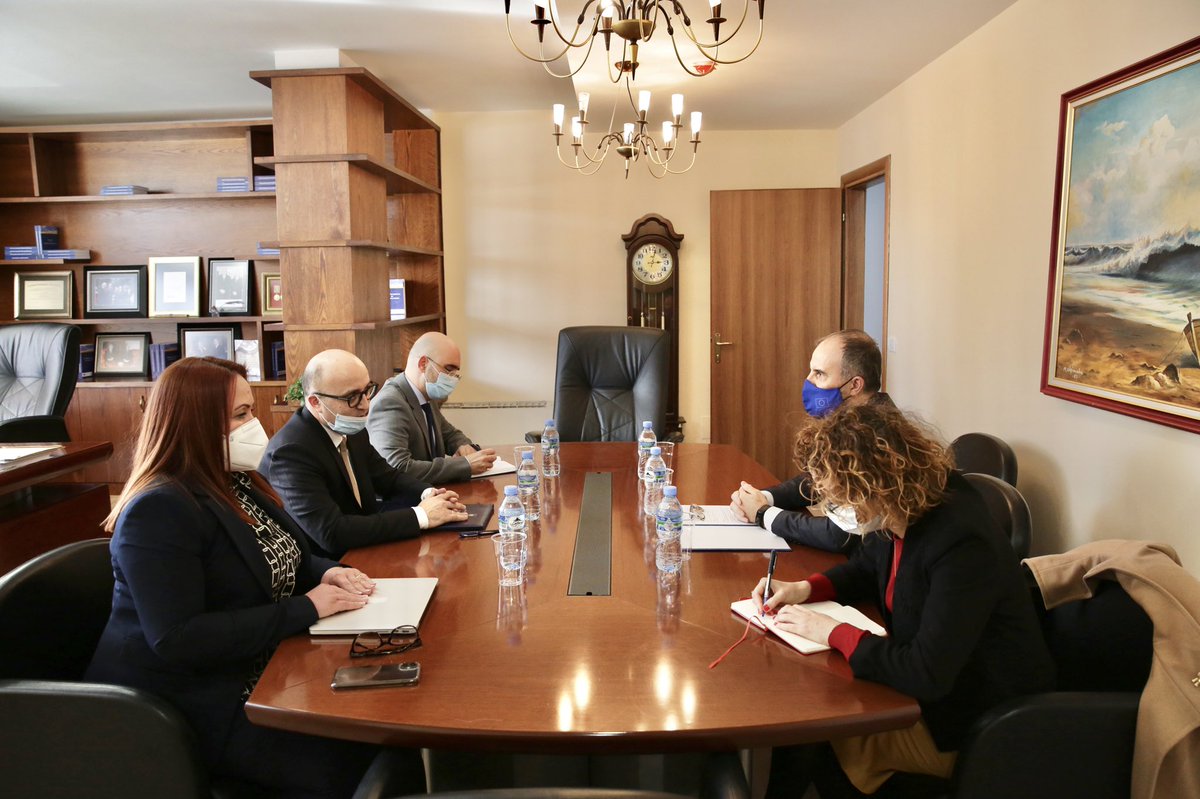 LSorecaEU's tweet photo. Glad to meet again 🇦🇱High Justice Inspector Artur #Metani in his new premises. I congratulated him for the first year of work, including for good communication with the public. The #EU🇪🇺 will continue to provide technical assistance to HJI to further increase its efficiency. https://t.co/PiFHj0POQo