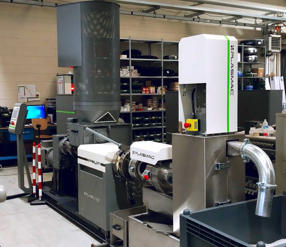 UKExtrusionLtd's tweet photo. 💥Introducing the Epsilon💥
Inline shredder extruder recycling system
Read more about its wide capabilities &amp; applications 🔽
https://t.co/v3whZwnrkD
#plasticsrecycling #scraprecycling #inlinerecycling https://t.co/BWEyVbTE3g